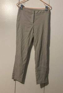 Mario Serrani  Italy Women’s Size 6 Stretch Dress Pants Tan/White Color Pants