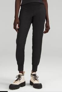 Lululemon Black Align Joggers 28”