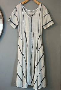 Short Sleeve Cream Black Stripe Midi Dress Size M