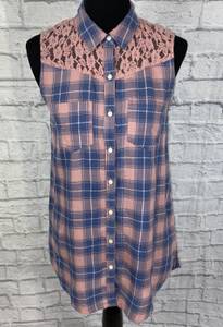 Wild pearl sleeveless plaid button down top w/lace back sz S women