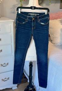 American Eagle  Outfitters zJeans Super Stretch Jegging Womens 4