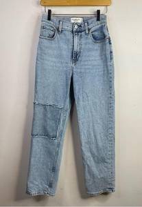 Abercrombie & Fitch Abercrombie Curve Love Ultra High Rise Ankle Straight Jean Patched 25 0 short