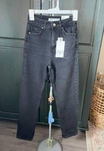 ZARA Black Mom Jeans