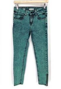 UO Silence + Noise High Rise Ankle Twig Zip Over Dyed Jeans 27