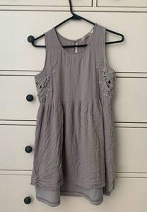 Chloe K gray short dress, Medium.