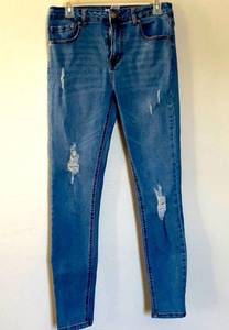 Forever 21 Womens Blue Ripped knees Distressed Straight Jeans Size 30