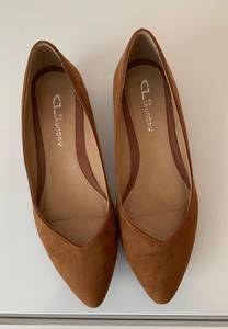 brown suede pointed toe shoes with small wedge