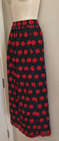 Doncaster Like new vintage  embroidered floral skirt. Sz 4.