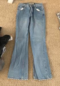 American Eagle Light denim jeans detailed bottom never worn