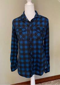 Just Be Blue & Black Buffalo Plaid Flannel Button Up Top Medium