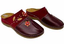 NWOT ~ Bohemian Flower Clog Mules Dark Red Boho Hippie Chic Shoes ~ Women's 9