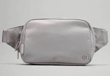 Lululemon NWT  Everywhere Belt Bag Large 2L In Silver Drop