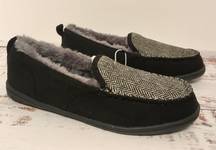 Black/Gray Slippers, Size 7