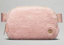 Lululemon NWT  Everywhere Sherpa/Fleece Belt Bag 1L Pink Mist & Gold