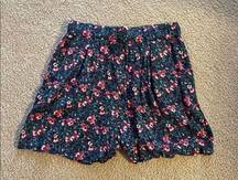 4/$25 NWT Floral Printed Elastic Shorts