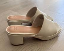 Abercrombie & Fitch White/cream High heels