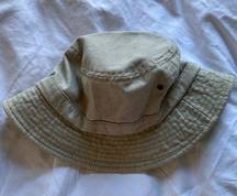 Explorer bucket hat in tan