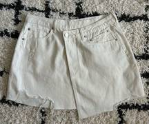 Gianni Bini White Distressed Denim Skirt