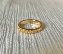 Vintage “Peony” Minimal Gold Stamped Circles Ring Classic Stacking 7 Sophisticated