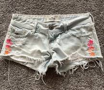 Hollister Low Rise Short-Shorts