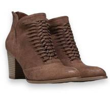 Fergalicious Fegalicious 2008 Boots Women’s 7.5M Chelly Ankle Booties Braided Brown Suede