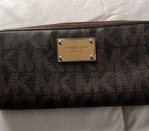 Michael Kors Michael Korea Wallet/ clutch