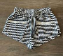 Blue and white stripped shorts with pockets