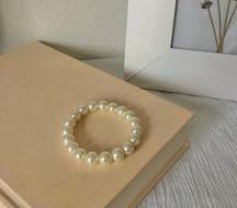 Vintage “Maeve” Pearl Medium Bauble Bracelet Elegant Classic Minimal Pearlcore