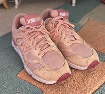 x New Balance Sneakers