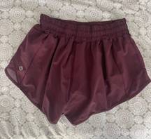 Lululemon Hottie Hot Shorts 2.5”