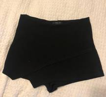 Black Envelop Skort