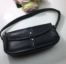 Kenneth Cole ladies hand bag Small