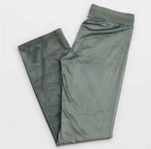 Aerie  Dreamy Gray Velour Low Rise Pant