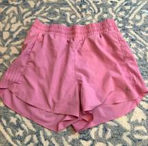 pink shorts