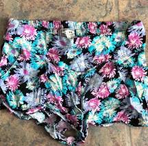 flower printed kirra shorts from pacsun