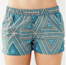 Patagonia  Women’s Barely‎ Baggies Nylon Shorts Pull-on Geometric Blue Tan Medium