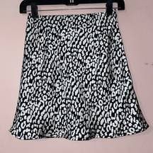 Princess Polly Black White Leopard Print Mini Skirt Size US 2 NWOT!