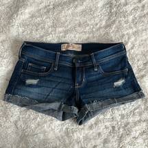 Hollister  short-short low rise