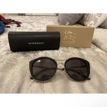 Burberry Authentic Sunglasses excellent condition (all items pictured included)