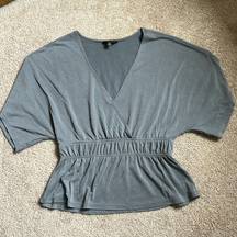 Lucky Brand Gray V-Neck Peplum Elastic Waist Top   Size Small