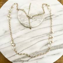 Banana Republic Necklace Pearl Gold Toned Chain Link Long Sophisticated Preppy