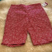 Kim Rogers red poka dot pull on shorts size 10