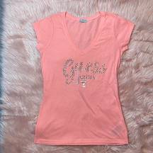 Guess  Y2K Light Pink V Neck Fitted Short Sleeve T Shirt Woman’s Large