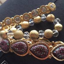 Ellen Tracy Glittery set 3 bracelets, Crystals,