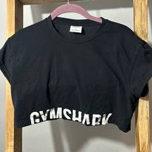 Gym shark cropped t-shirt
