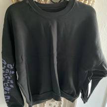 Sweatshirt Size M NWT