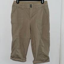 khaki capri hiking pants size 4