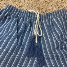 Hem & thread denim striped shorts - SMALL