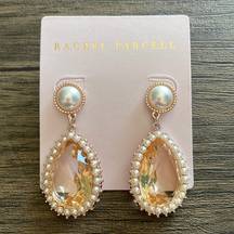 Champagne Pearl drop statement earrings. New!