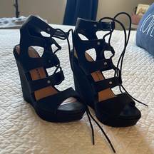 Chinese Laundry Black wedges